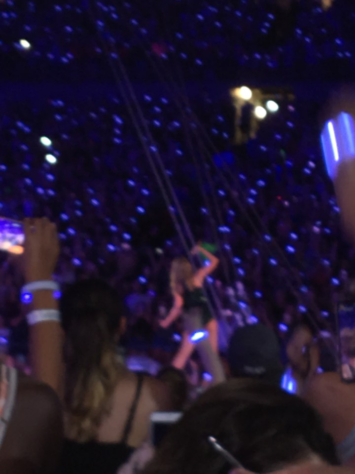 11629CF4-2BB0-4836-A584-861129D7BB85